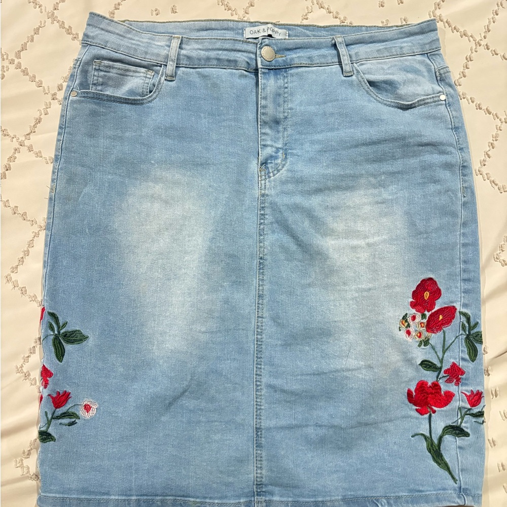 Chic Denim Pencil Skirt with Red Floral Embroidery